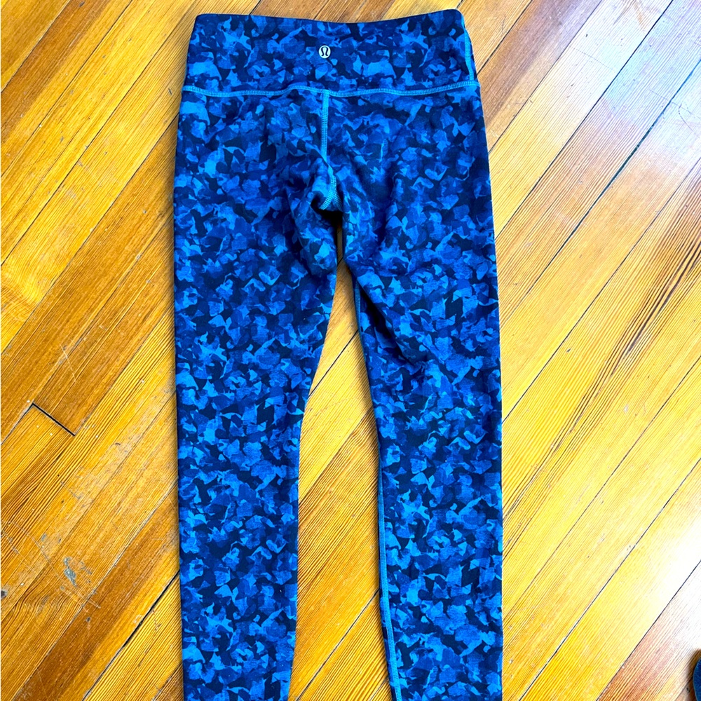 Lululemon wunder under leggings. Size 4